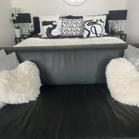 Apartment Executive Ac & Free Parking