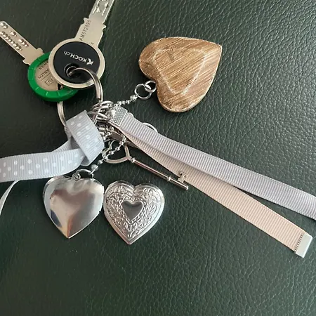 Apartman Executive Location & Fast Free Wi-fi & Ac & Parking